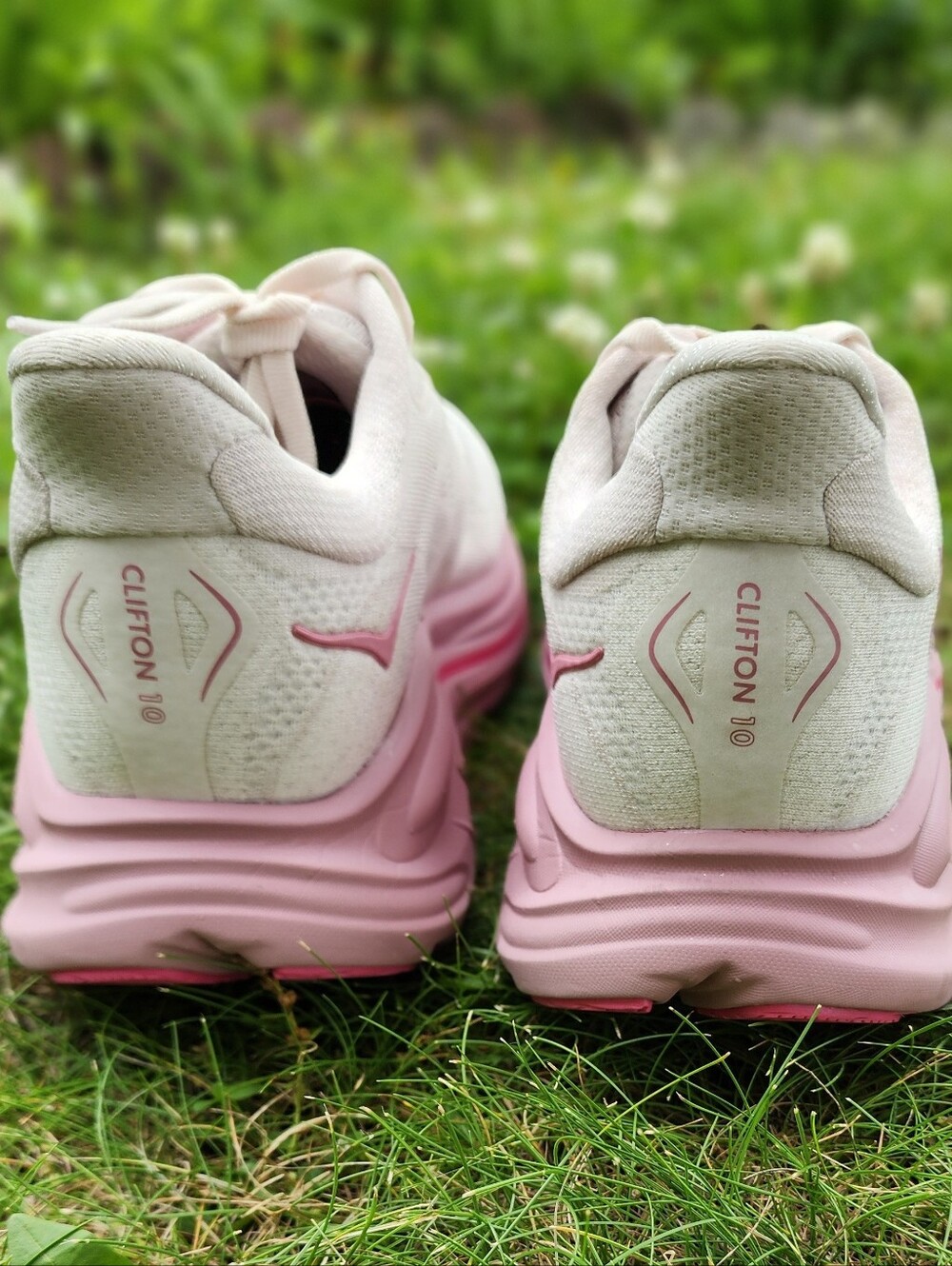 Sz 9.5B - Women's Hoka Clifton 10 Rose Cream Running Shoes - Picture 4 of 16